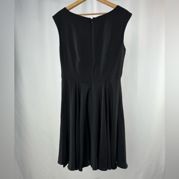 NWT Gal Meets Glam Maya Dress in Black Size 8 - Picture 4 of 8